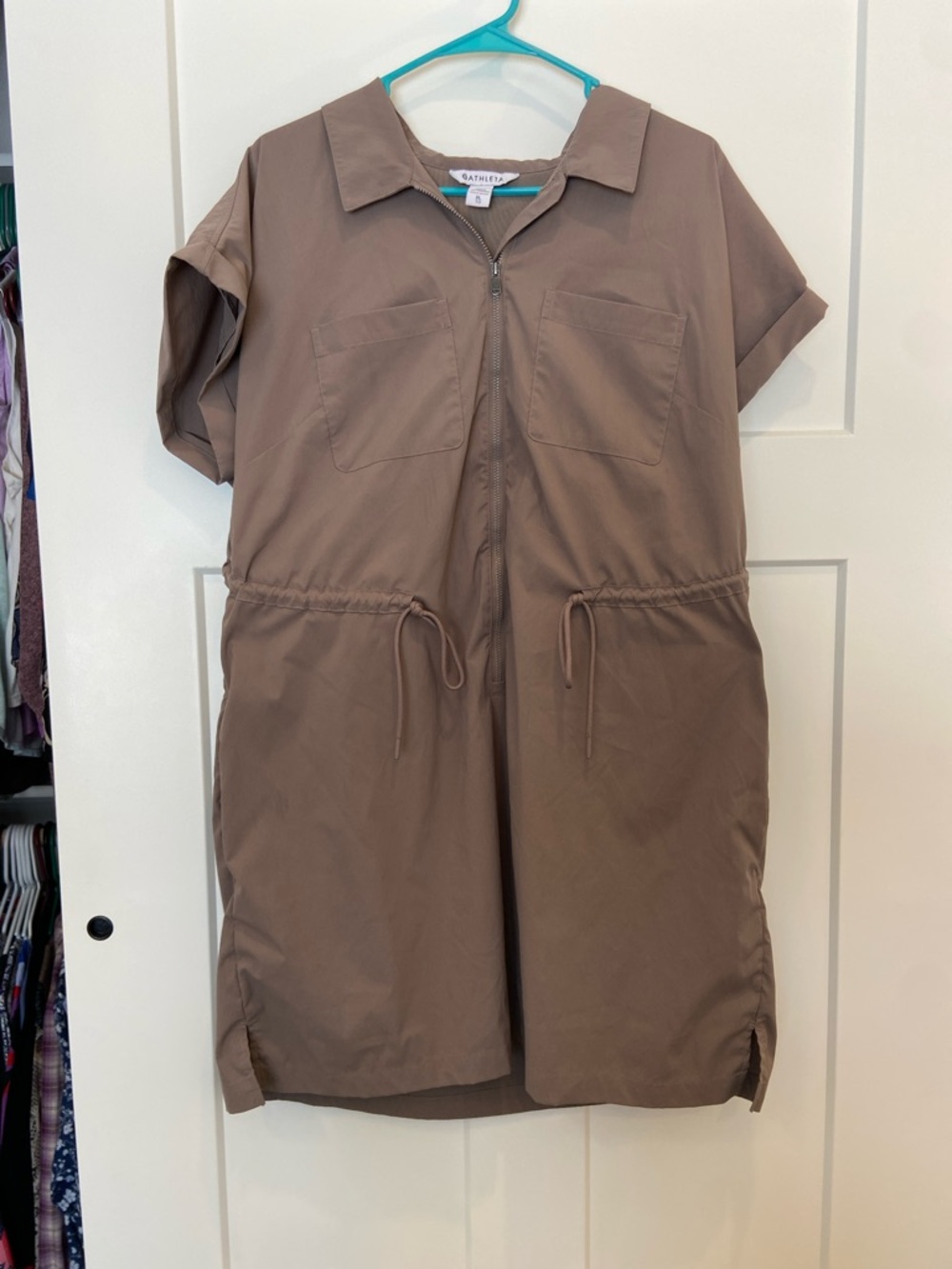 XL Athleta Casual Zip-Front Shirt Dress in Taupe